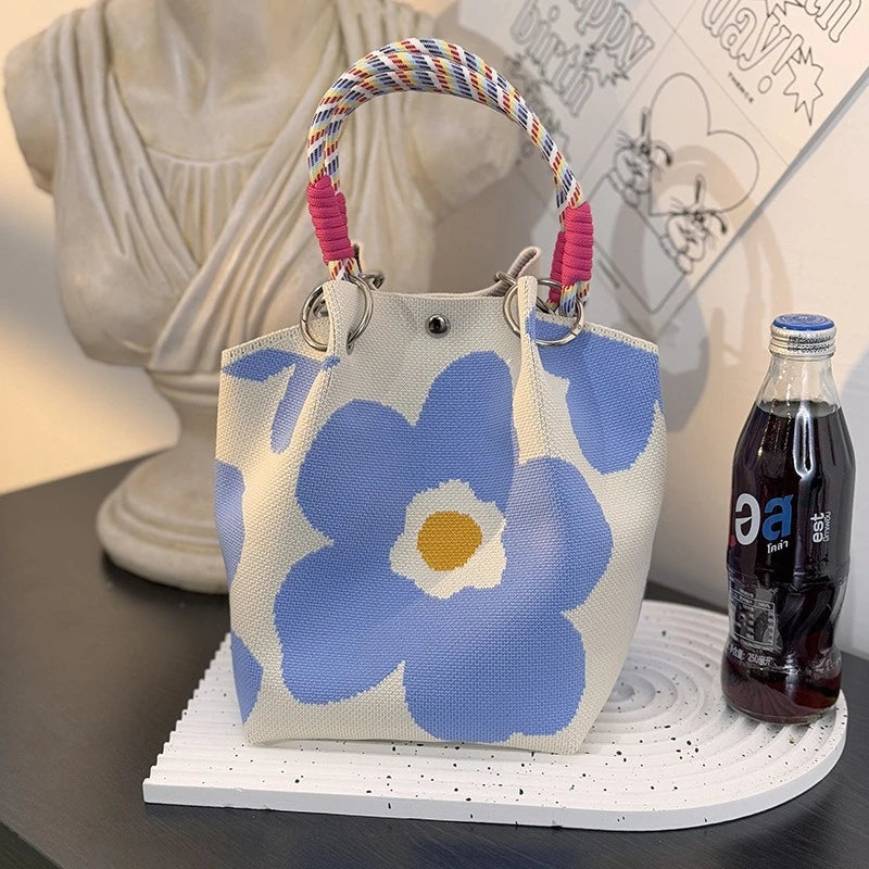 Knitted Bucket Tote — Woven Handbag for Everyday Elegance