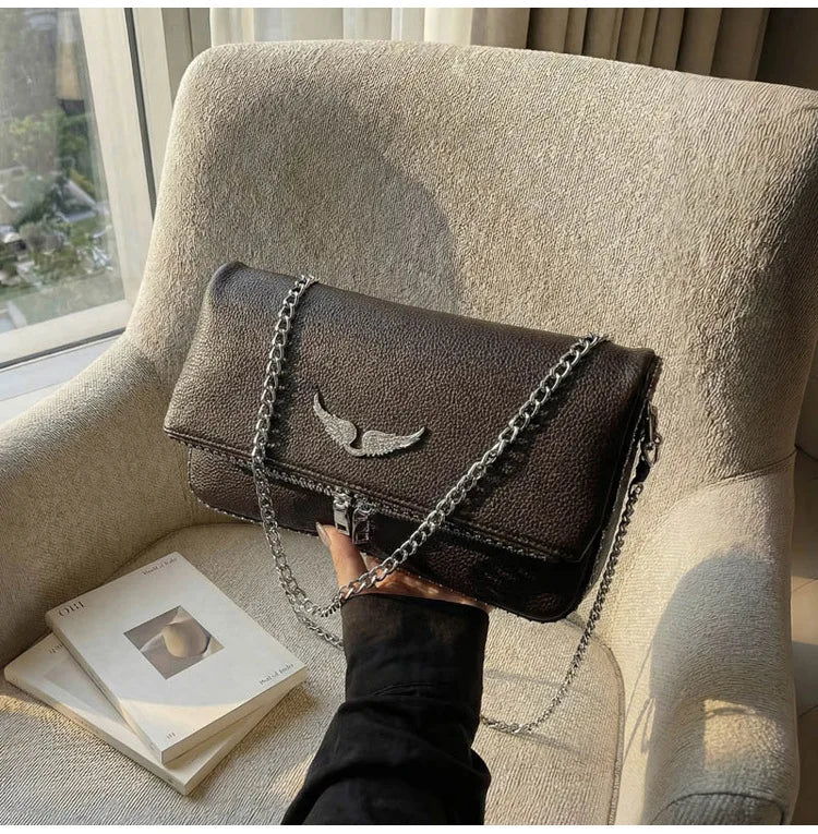 Minimalist Chain Shoulder Bag — Sleek Everyday Accessory