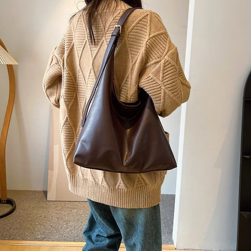 Retro Commuter Tote — Spacious Everyday Shoulder Bag