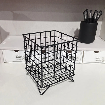 Large Capacity Storage Basket Simple Desktop Organizer Bathroom Vanity Tray Kitchen Bin Creative Metal Basket Shelves Home Decor