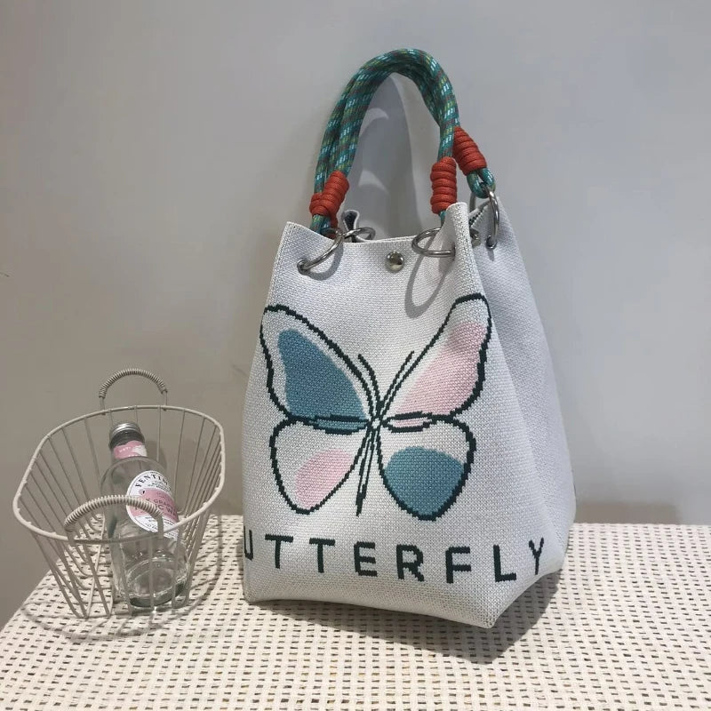 Knitted Bucket Tote — Woven Handbag for Everyday Elegance