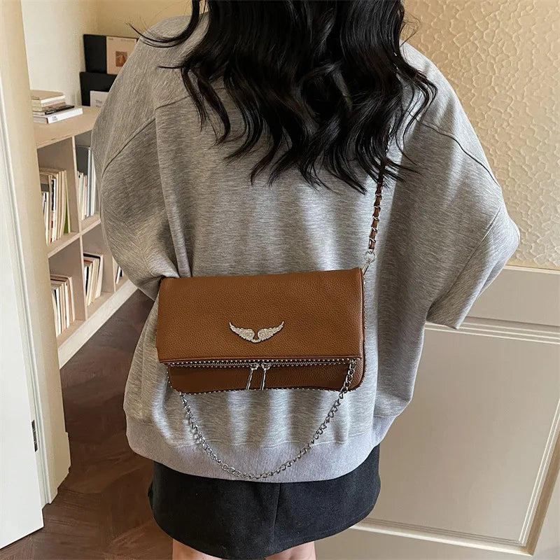 Minimalist Chain Shoulder Bag — Sleek Everyday Accessory