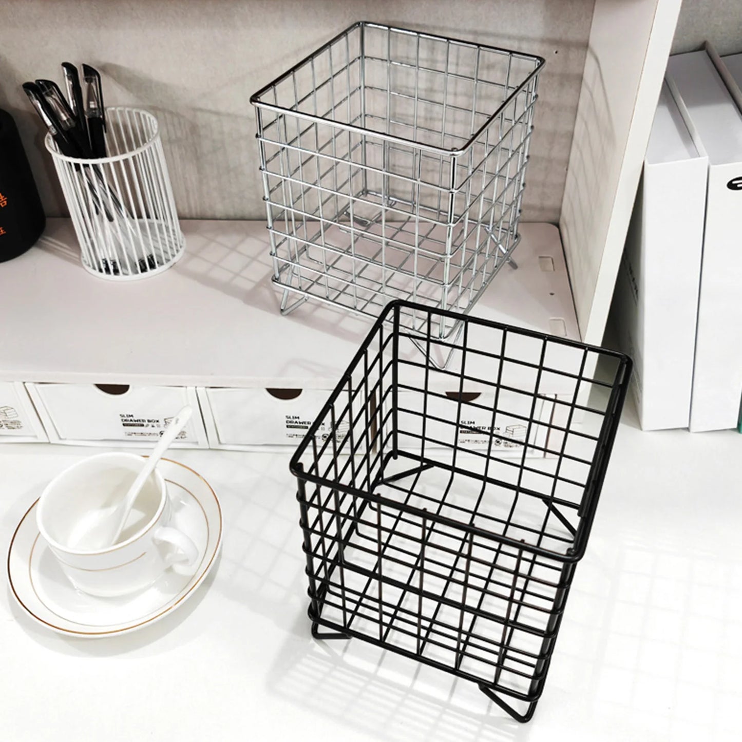 Large Capacity Storage Basket Simple Desktop Organizer Bathroom Vanity Tray Kitchen Bin Creative Metal Basket Shelves Home Decor